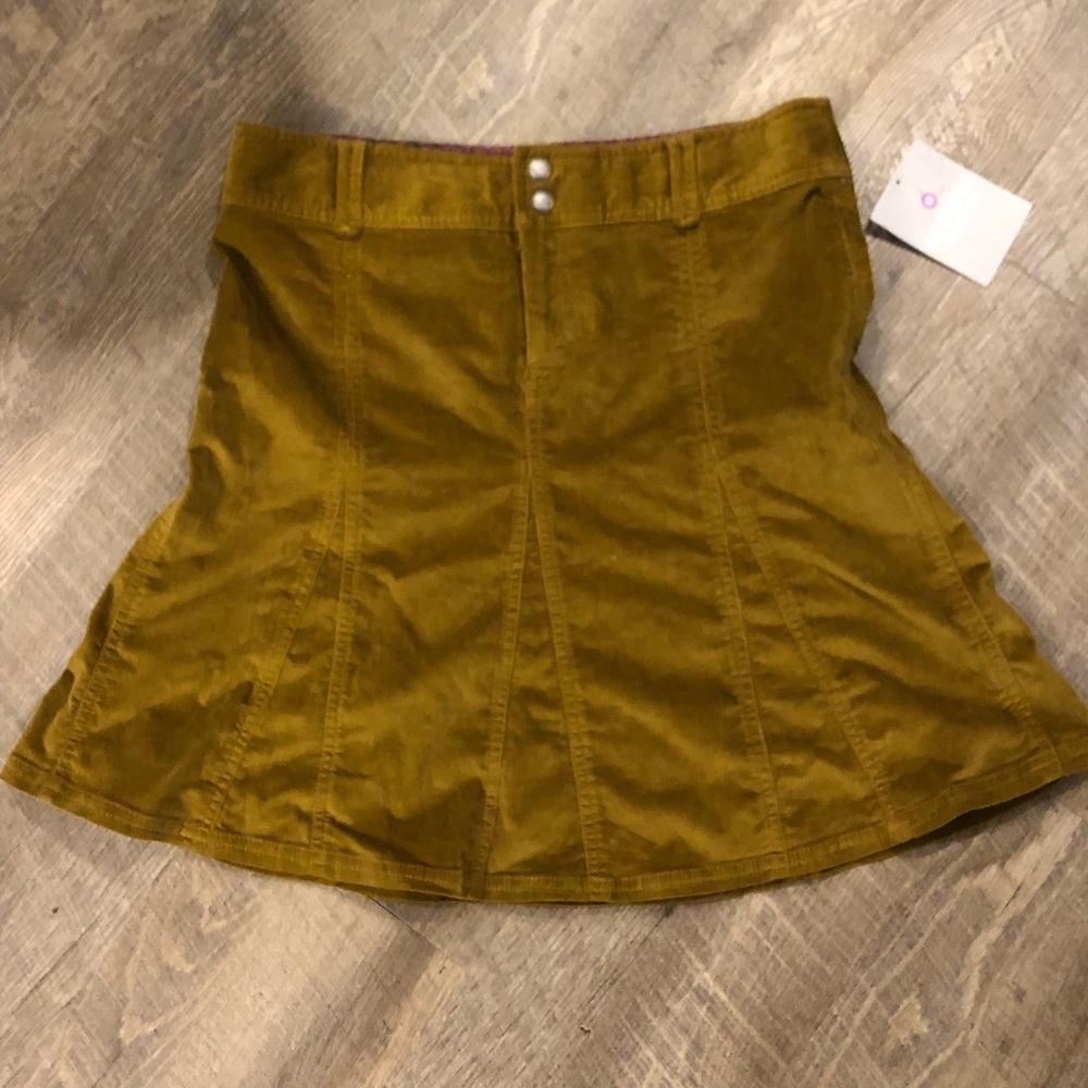 Athleta brushed corduroy Whenever Skirt / 6